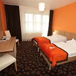 Kenese Bay Garden & Conference Balatonkenese