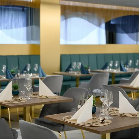 Kenese Bay Garden & Conference Hotel Balatonkenese