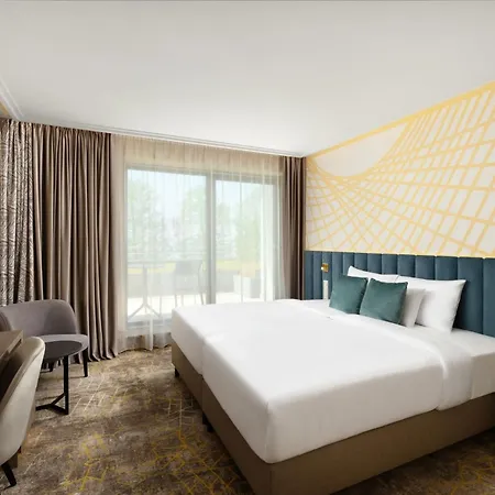 Kenese Bay Garden & Conference فندق بالاتونكينيشي