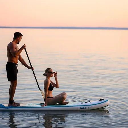 Kenese Bay Garden & Conference Balatonkenese