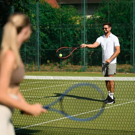 Hotel Kenese Bay Garden & Conference