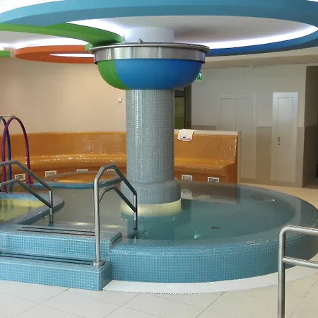 Kenese Bay Garden & Conference Balatonkenese