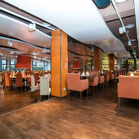 Kenese Bay Garden & Conference Ξενοδοχείο 4*