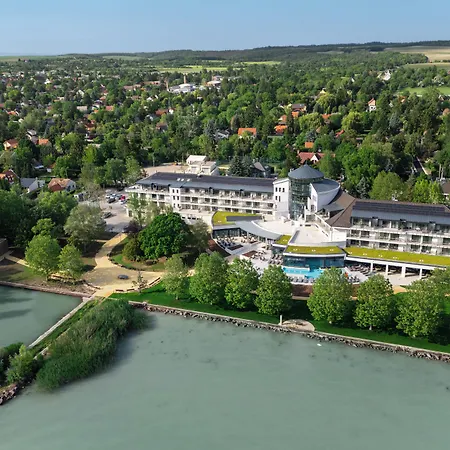 Kenese Bay Garden & Conference Hotel