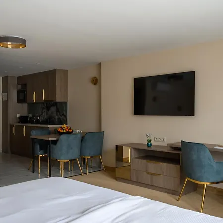 Kenese Bay Garden & Conference 酒店 4*