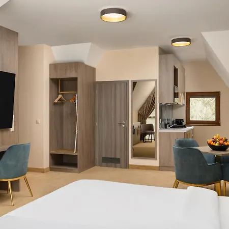 Kenese Bay Garden & Conference 4* Balatonkenese
