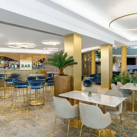 Отель Kenese Bay Garden & Conference Балатонкенезе