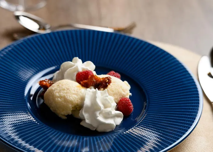 Kenese Bay Garden & Conference Szálloda 4*