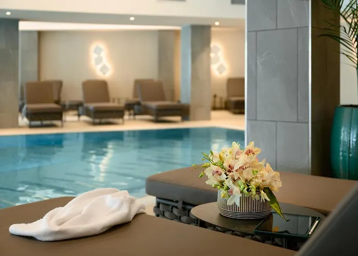 Kenese Bay Garden & Conference Szálloda Balatonkenese