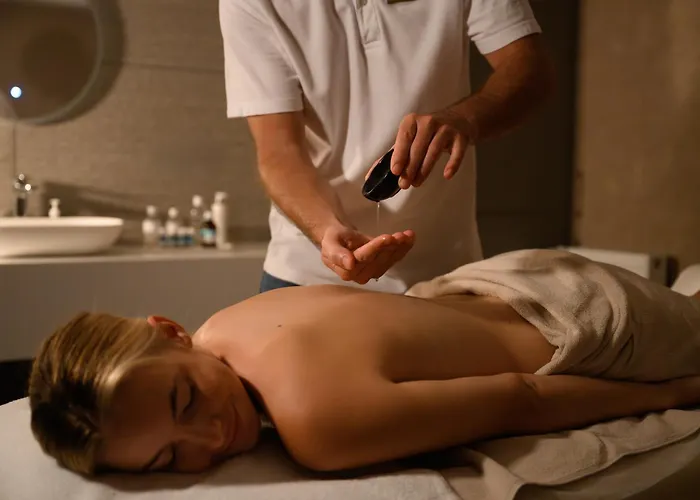 Kenese Bay Garden & Conference Hotel 4*