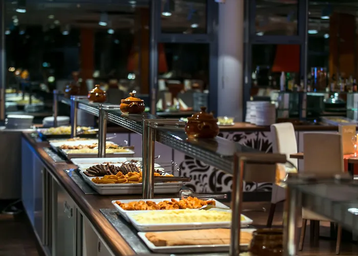 Kenese Bay Garden & Conference 4*