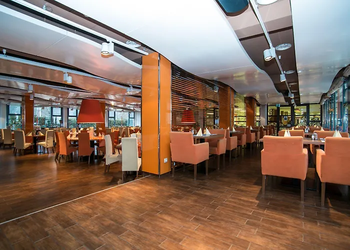 Kenese Bay Garden & Conference 酒店 4*