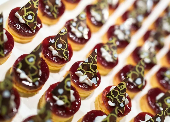 Kenese Bay Garden & Conference Hotel 4*