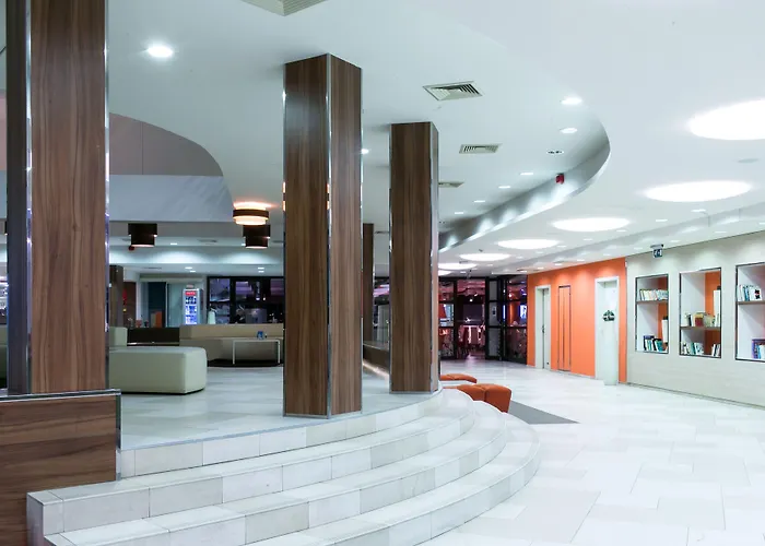 Kenese Bay Garden & Conference Hotel 4*