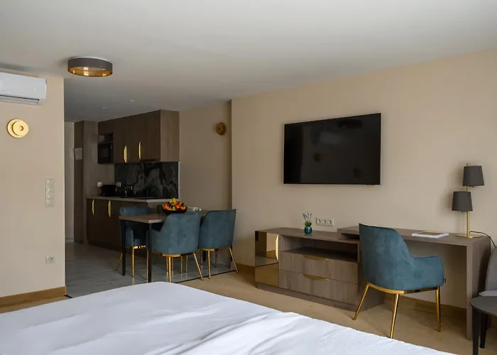 Kenese Bay Garden & Conference Hotel 4*